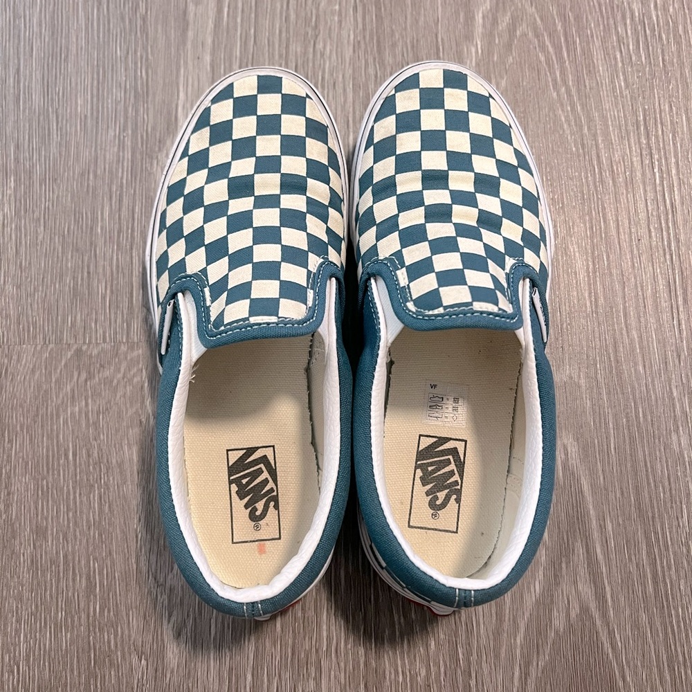 VANS || Kids Checkered Slip-On Sneakers (Sz 3)